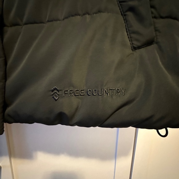 Vest - Picture 2 of 4